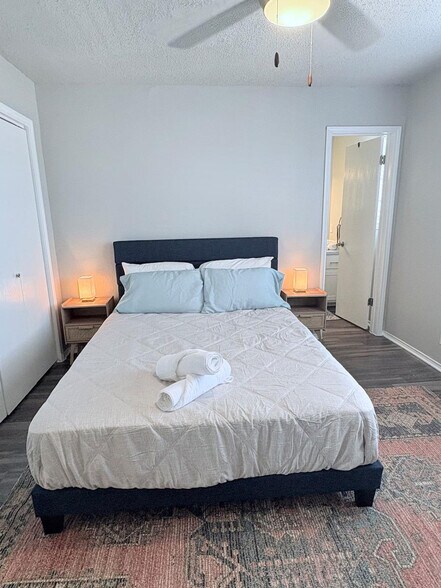 Building Photo - 111 W William Cannon Dr