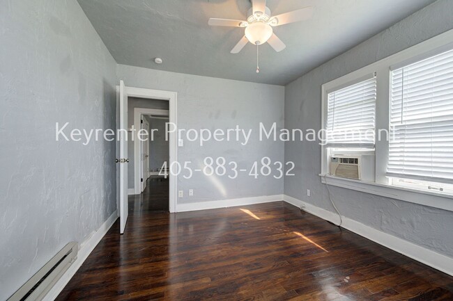 Building Photo - 1123 NW 30th St