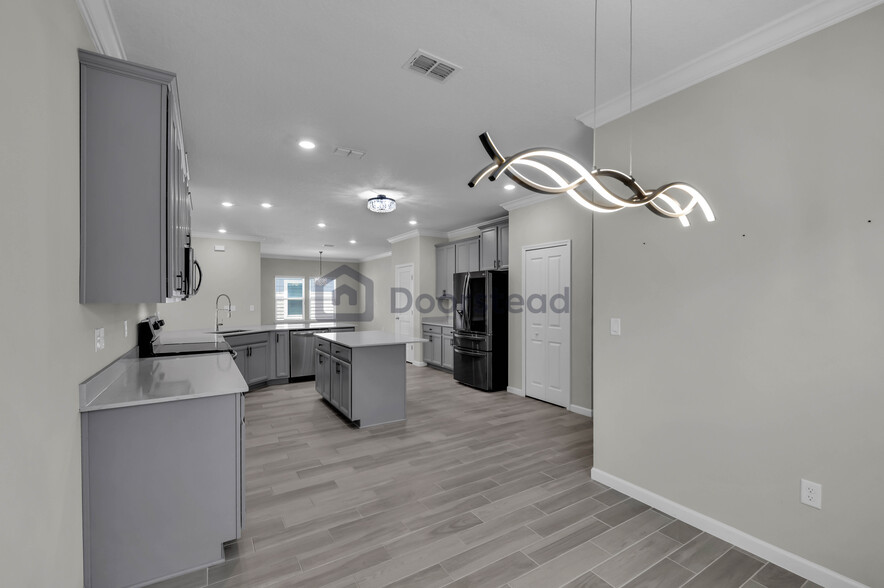 Building Photo - 9603 Lovage Ln