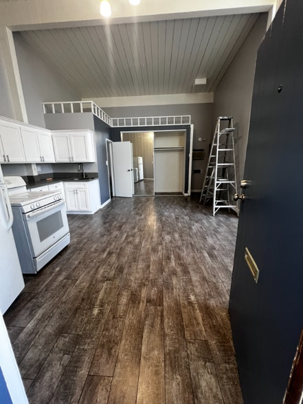 Primary Photo - 4024 Emerald St