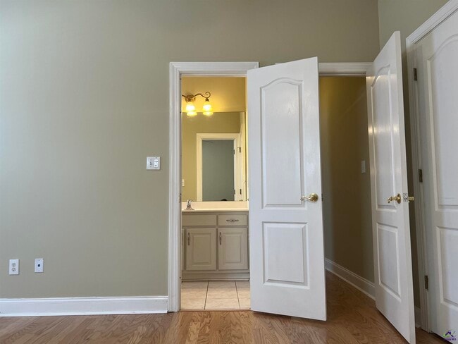 Building Photo - 104 Prestige Dr