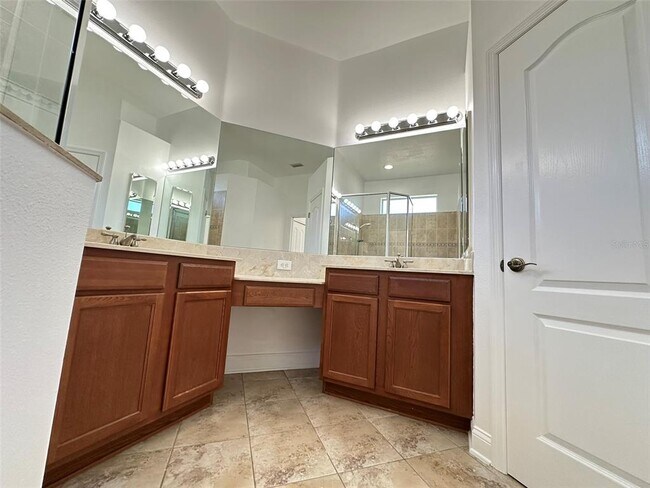 Building Photo - 8120 Turkey Hill Ct