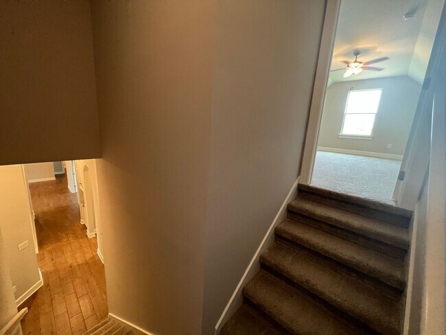 Building Photo - 5148 Sandy Shores Dr