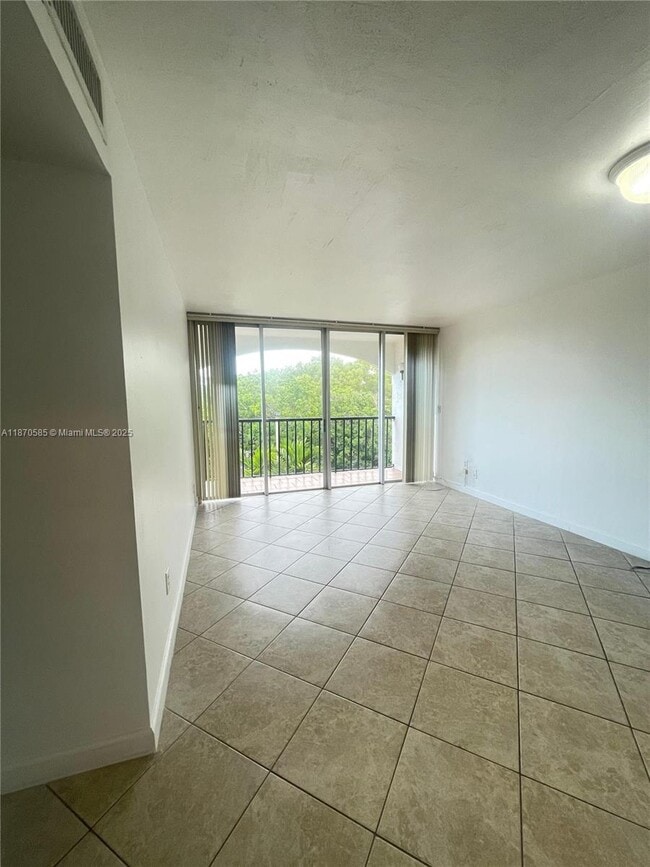 Building Photo - 2150 SW 16th Ave
