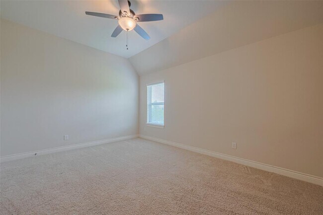 Building Photo - 27906 Colonial Point Dr