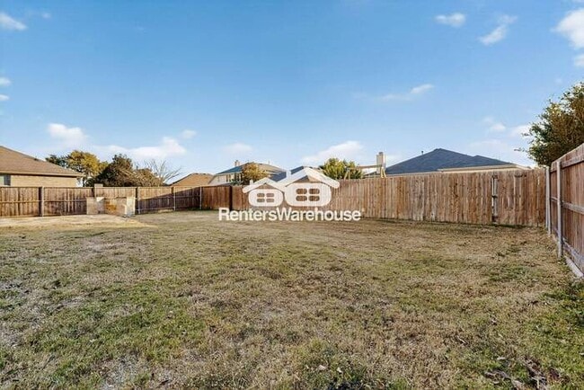 Building Photo - Completely Refreshed Forney Home MOVE IN R...