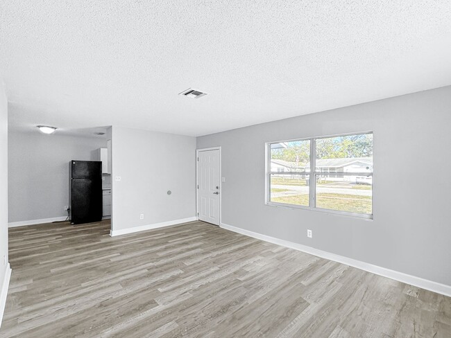 Building Photo - Charming Unfurnished Pinellas Park Home with Private Backyard! 3bed | 1 bath