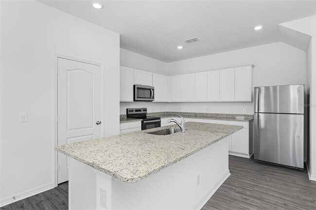 Building Photo - 552 Bay Leaf Dr