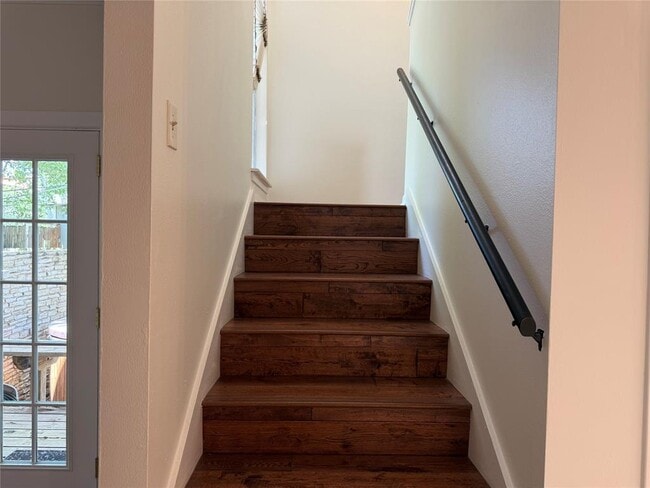 Building Photo - 9106 Rockcrest Cir