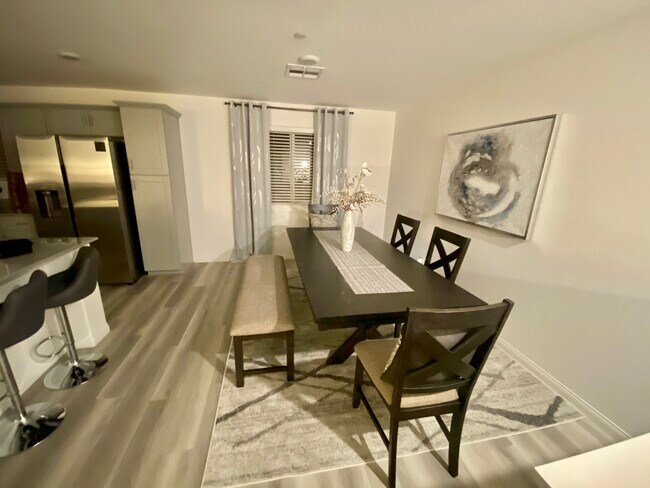Building Photo - 2828 Mosaic Moon Ln
