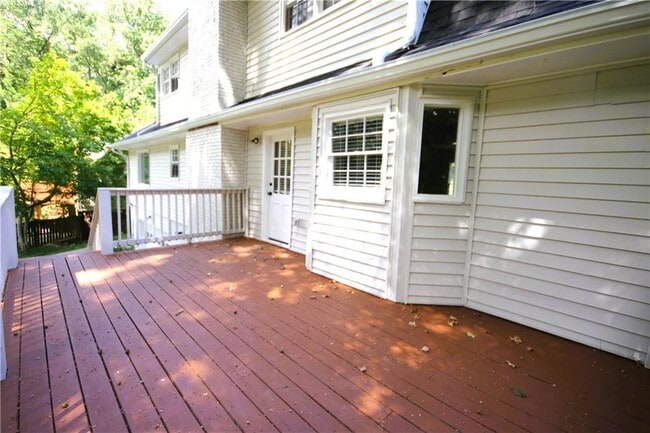 Building Photo - 3212 Topaz Ln SW