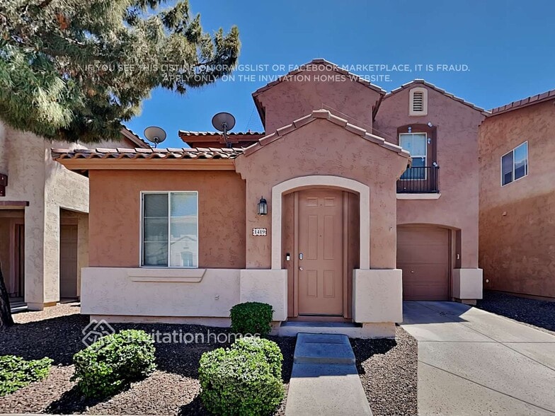 Primary Photo - 1419 E Mobile Ln