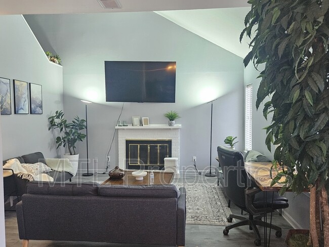 Building Photo - 11526 Turn Stone Ct