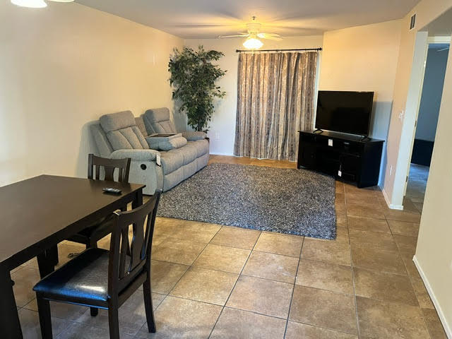 Primary Photo - 1287 N Alma School Rd