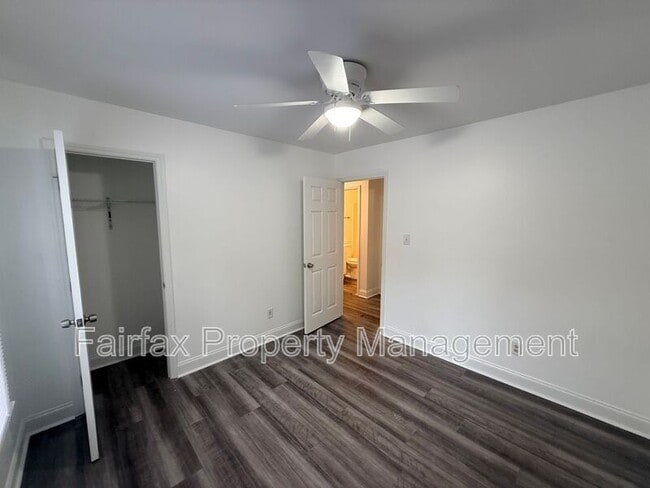 Building Photo - 400 Kelley Meadows Dr