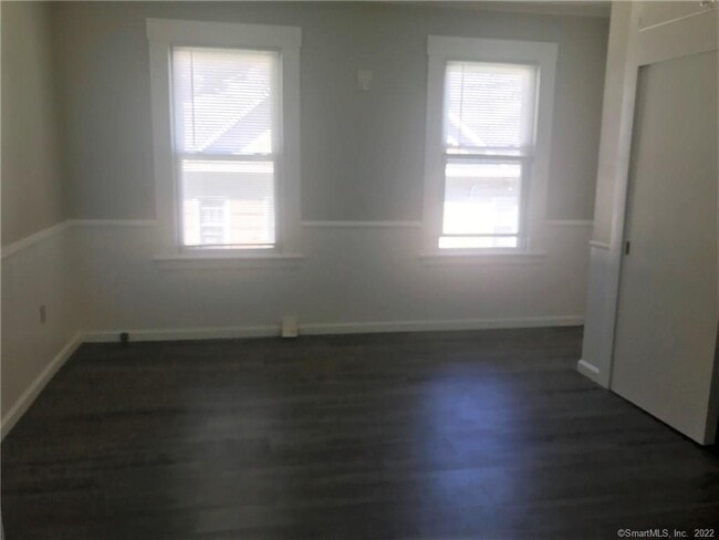 Building Photo - 201 Myrtle St