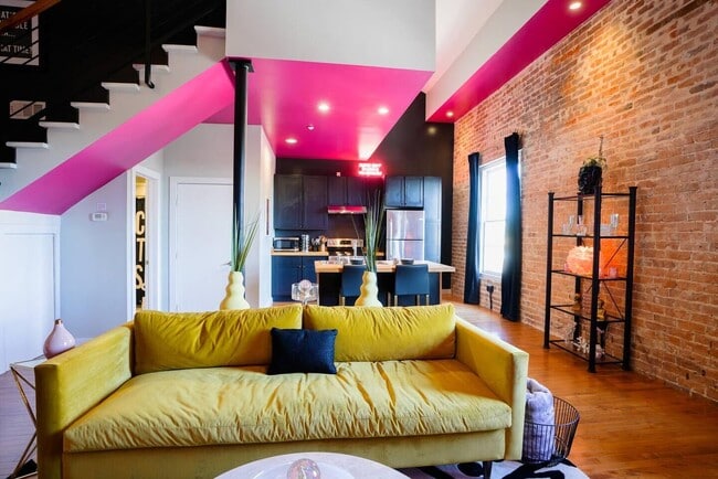 Building Photo - 709 Jackson