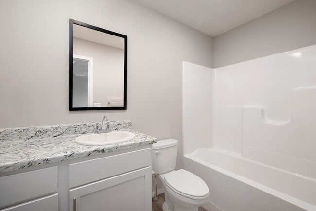 Building Photo - Newer 3 bedroom duplex in Republic!