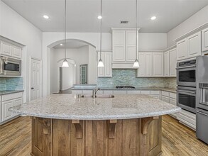 Building Photo - 27215 Symphony Creek Ln
