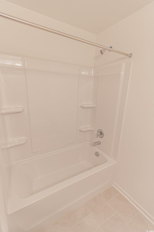 Building Photo - 219 Crescent Wy