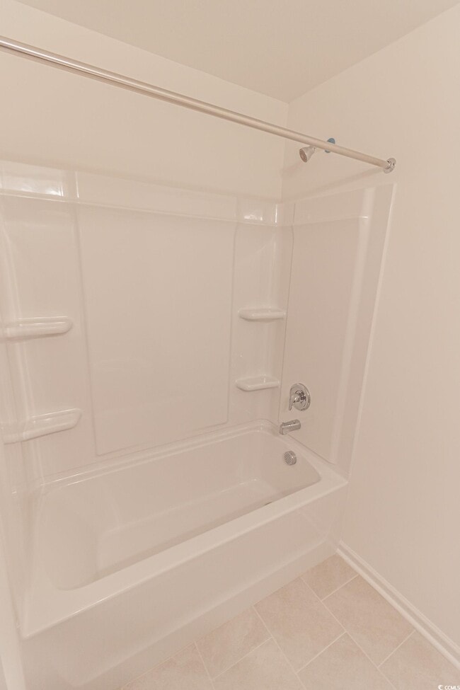 Building Photo - 227 Crescent Wy