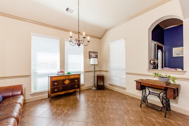 Building Photo - 63 Sagamore Ridge Pl
