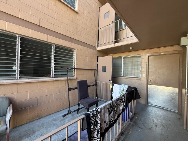 Building Photo - Iolani Terrace