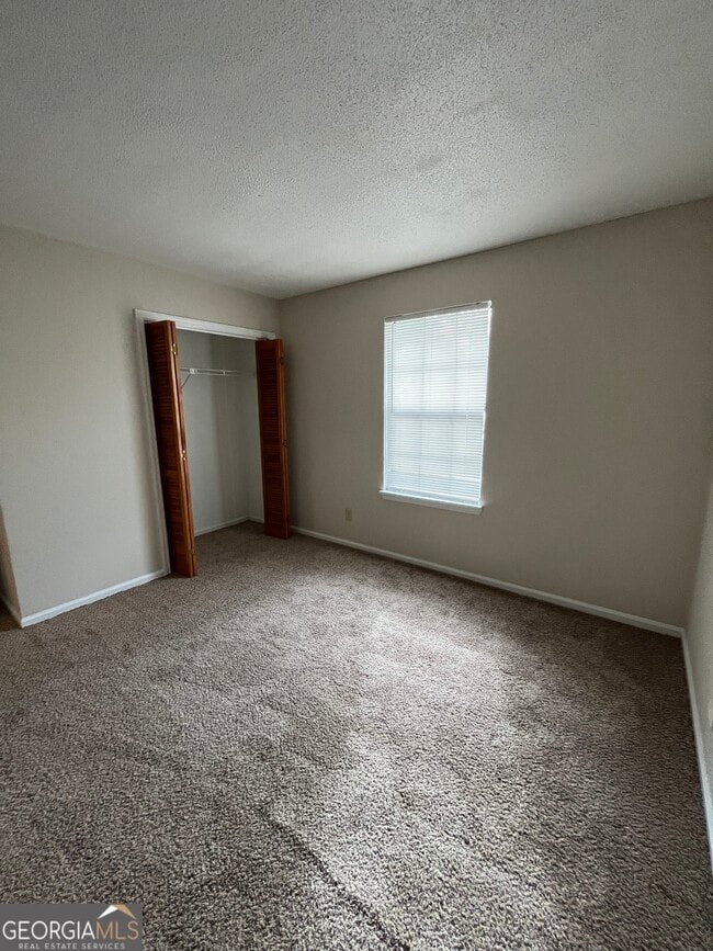 Building Photo - 121 Admiral's Walk Dr