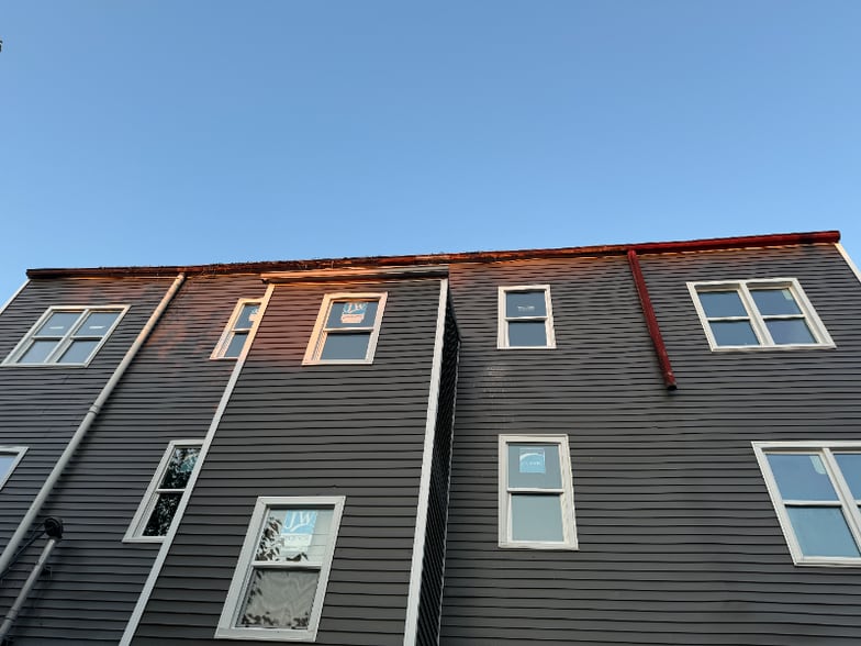 Building Photo - 8046 Ellis Ave