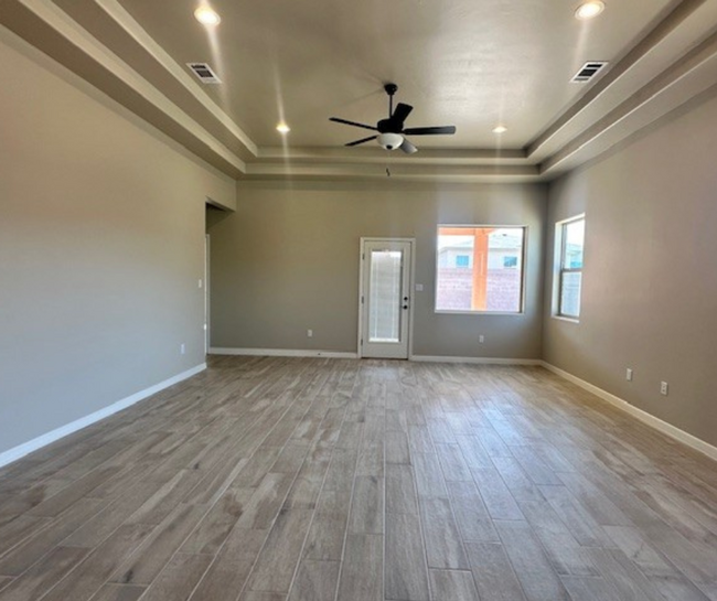 Building Photo - The Luke floor plan 3 Bedroom 2 bath Water...