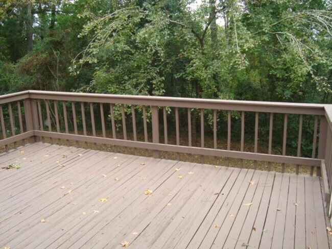 Building Photo - Rent Ready to move in!