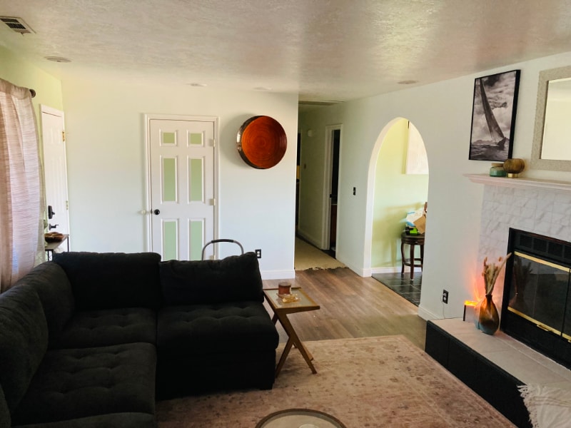 Building Photo - 1545 S Ash Creek Dr