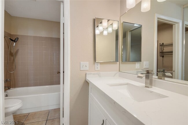 Building Photo - 4860 Nara Vista Way