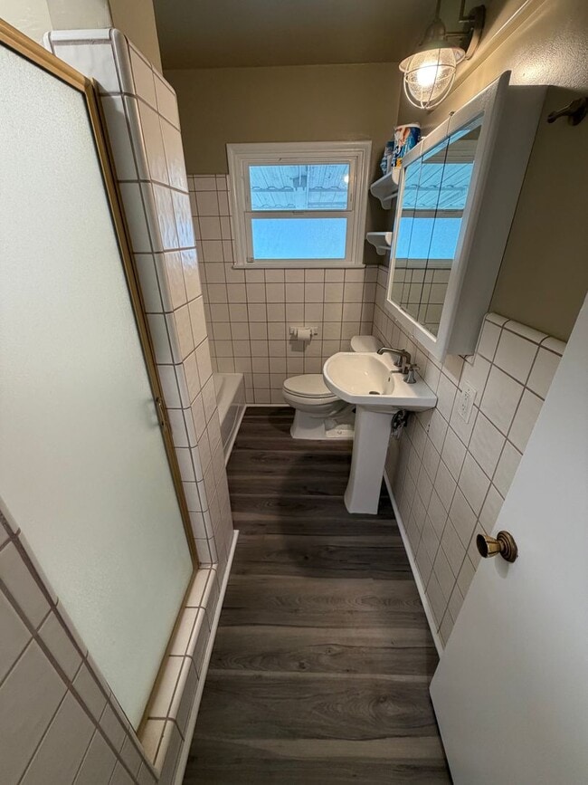 Building Photo - 3-Bedroom Home for Rent in El Camino Village | 2-Car Garage & Private Backyard
