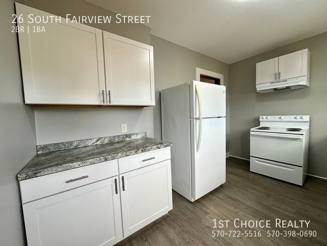 Building Photo - 26 S Fairview St