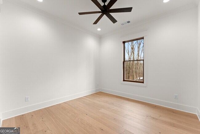 Building Photo - 3255 Tanners Mill Rd
