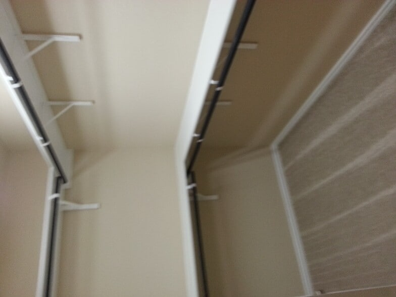 Building Photo - 10237 Metz Vly