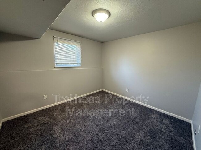 Building Photo - 1100 N Noland Rd