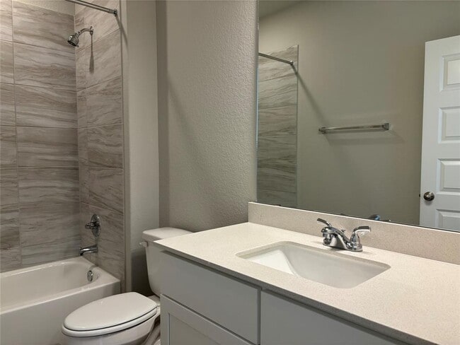 Building Photo - 11624 Comano Dr