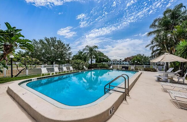 Building Photo - 4595 Chancellor St NE