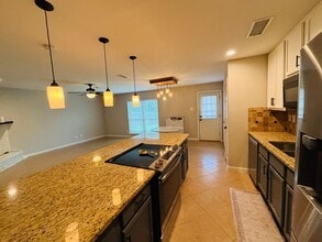 Building Photo - Charming home for lease in the heart of North Richland Hills!