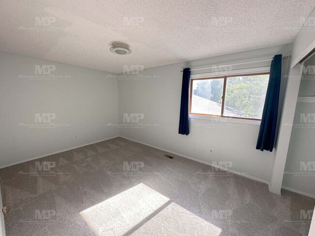 Building Photo - 2012 Langshire Dr