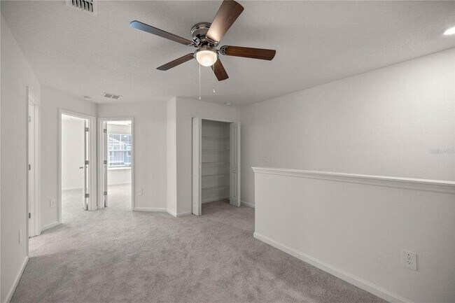 Building Photo - 3600 SE 37th Ct
