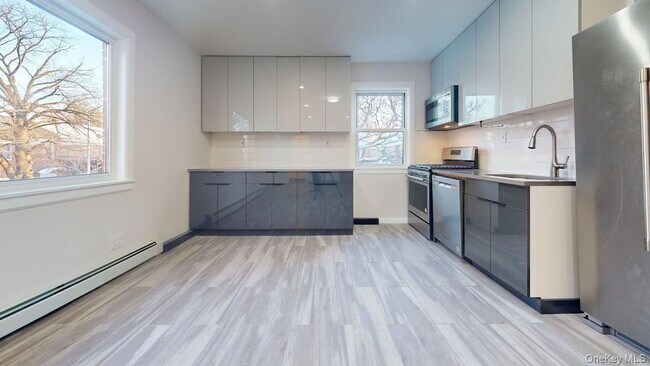 Building Photo - 24-40 86th Street Unit 2F