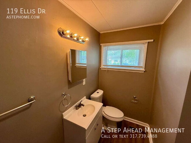 Building Photo - 119 Ellis Dr