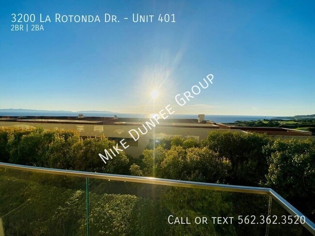 Building Photo - 3200 La Rotonda Dr