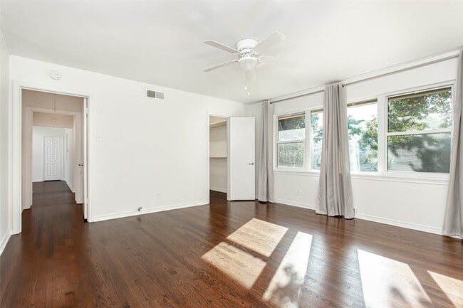 Building Photo - 6737 Lakefair Cir