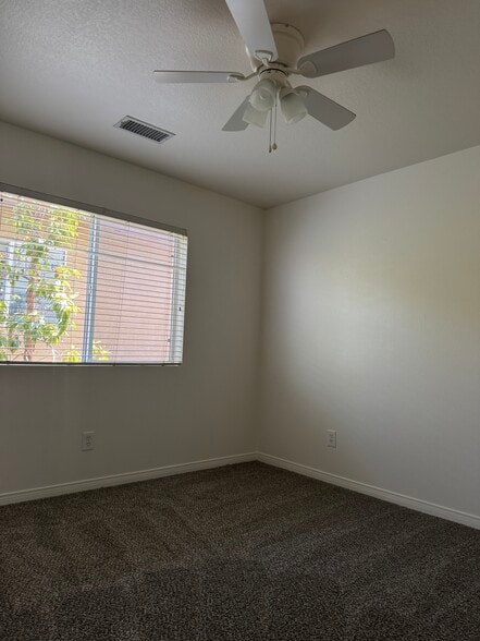 Building Photo - 18 Copperstone Ln