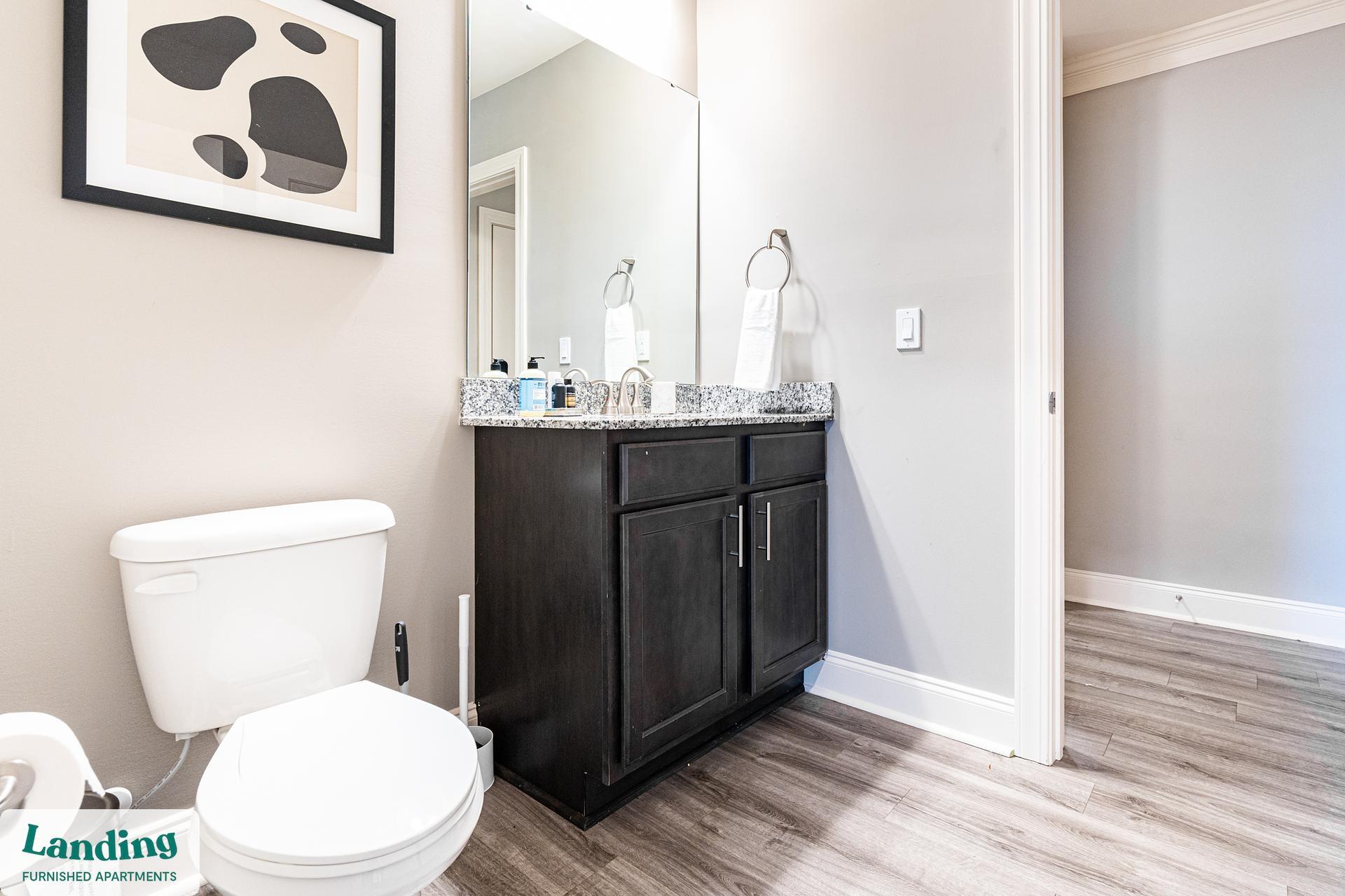 Building Photo - 305 Laredo Dr