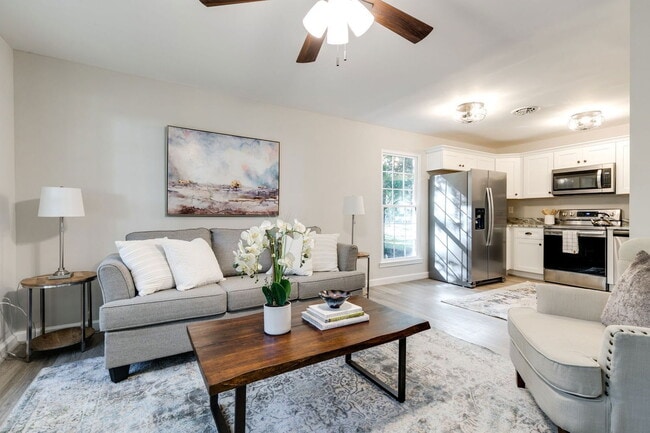 Building Photo - 15909 Dockside Ct